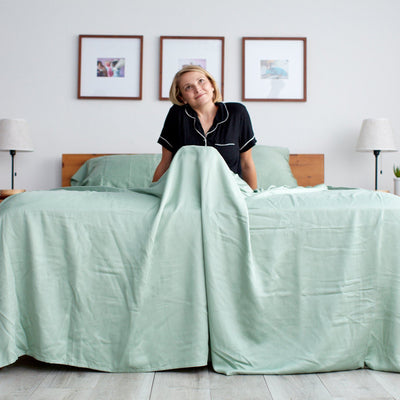 100% Eucalyptus Lyocell Sheets are hypoallergenic and moisture-wicking||Sage