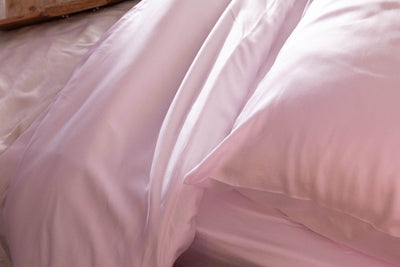 Orchid Ice Eucalyptus Sheet Set and Pillowcase Close Up||#color_orchid